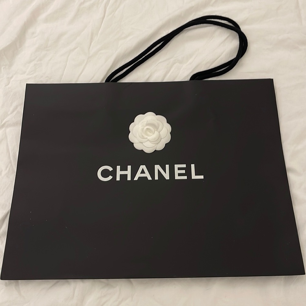Chanel shopping bag